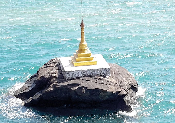 Shin Koe Shin Pagoda