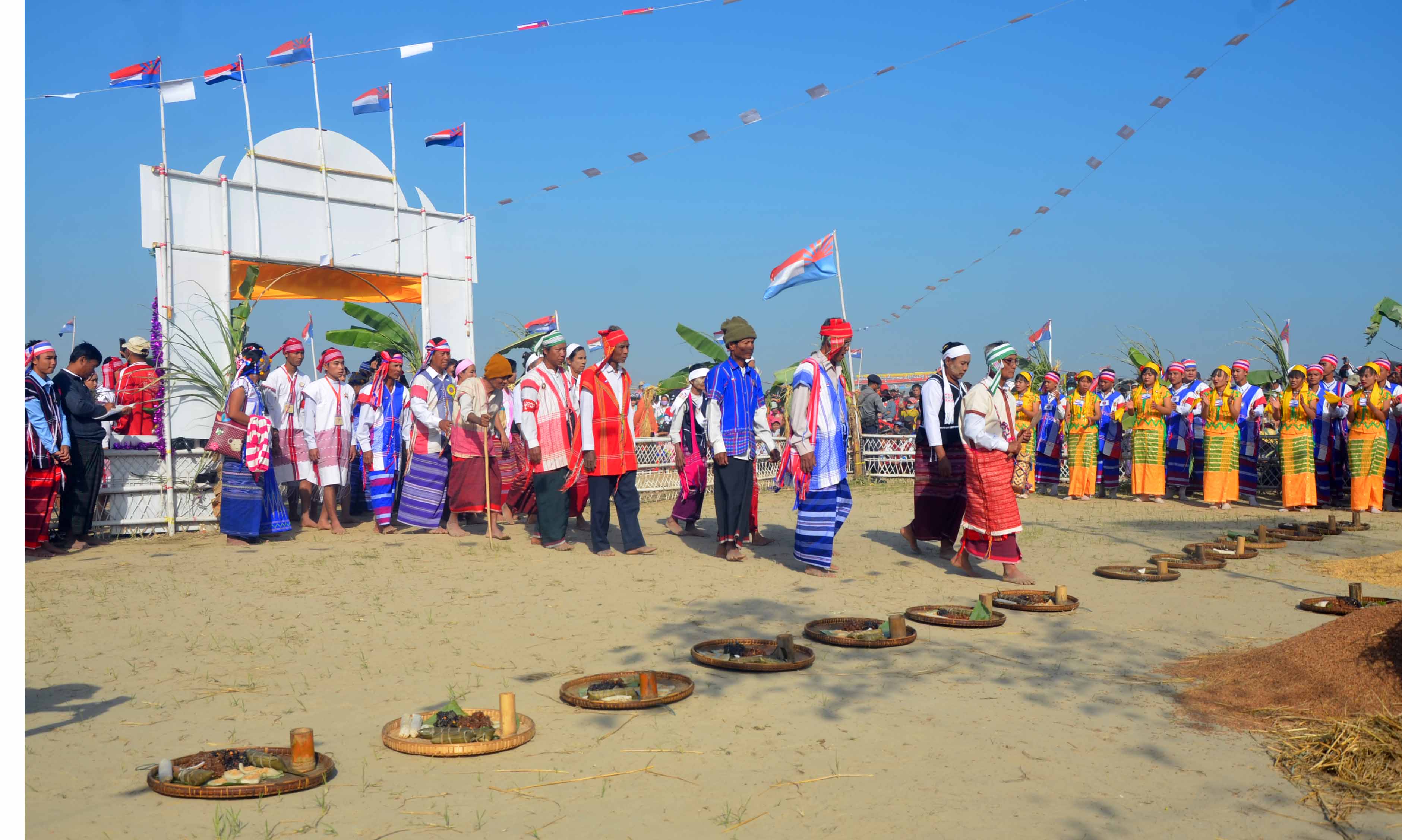 111 ေကာက္သစ္စားပဲြေဒါက္တာေဖျမင့္ပ