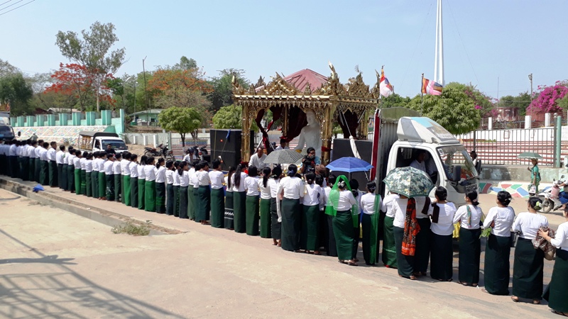ိ်