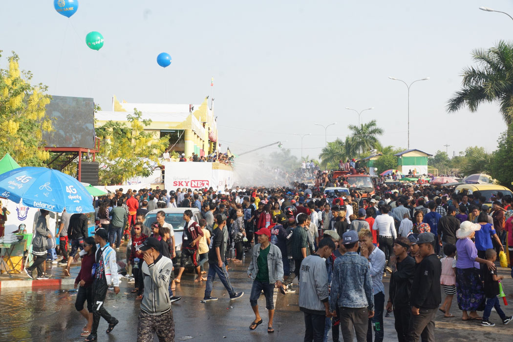 ိိ
