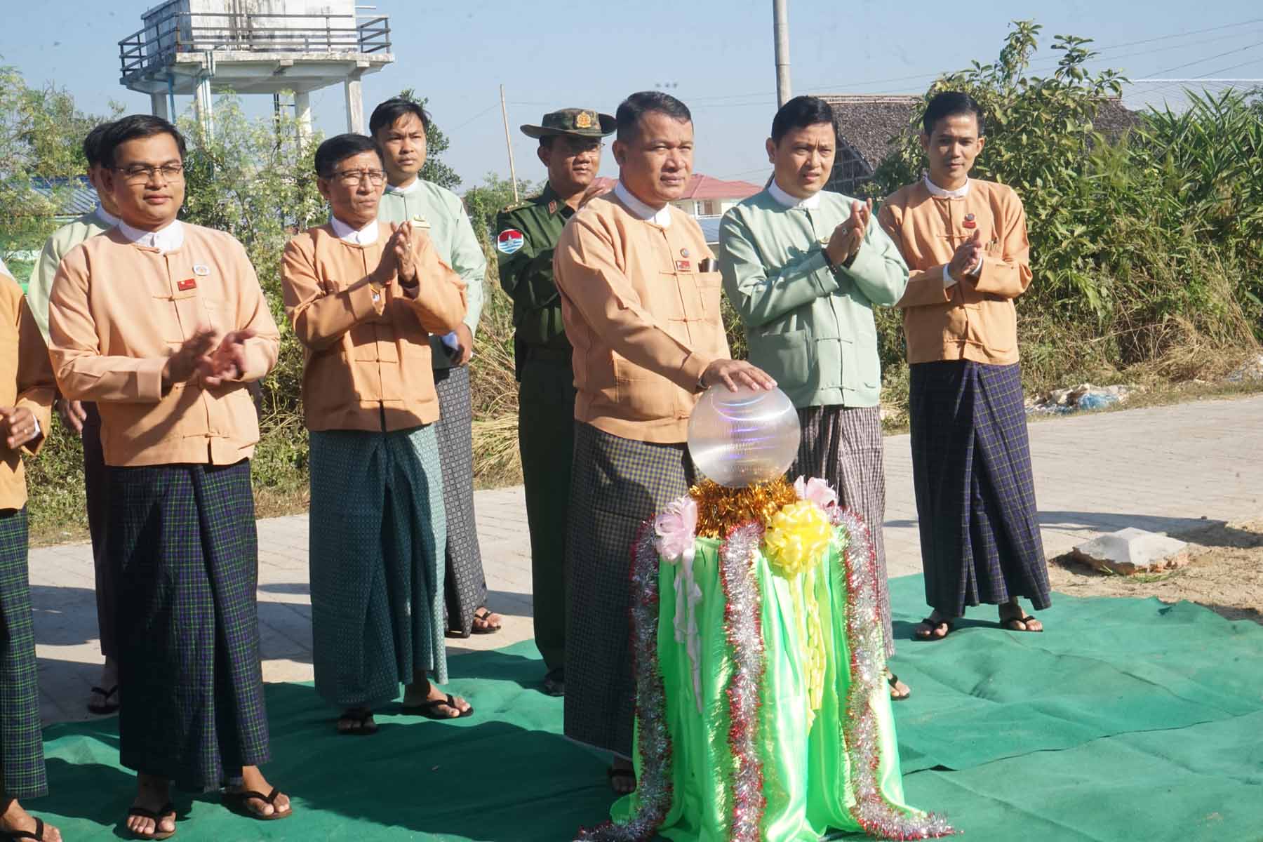 ‌ေ