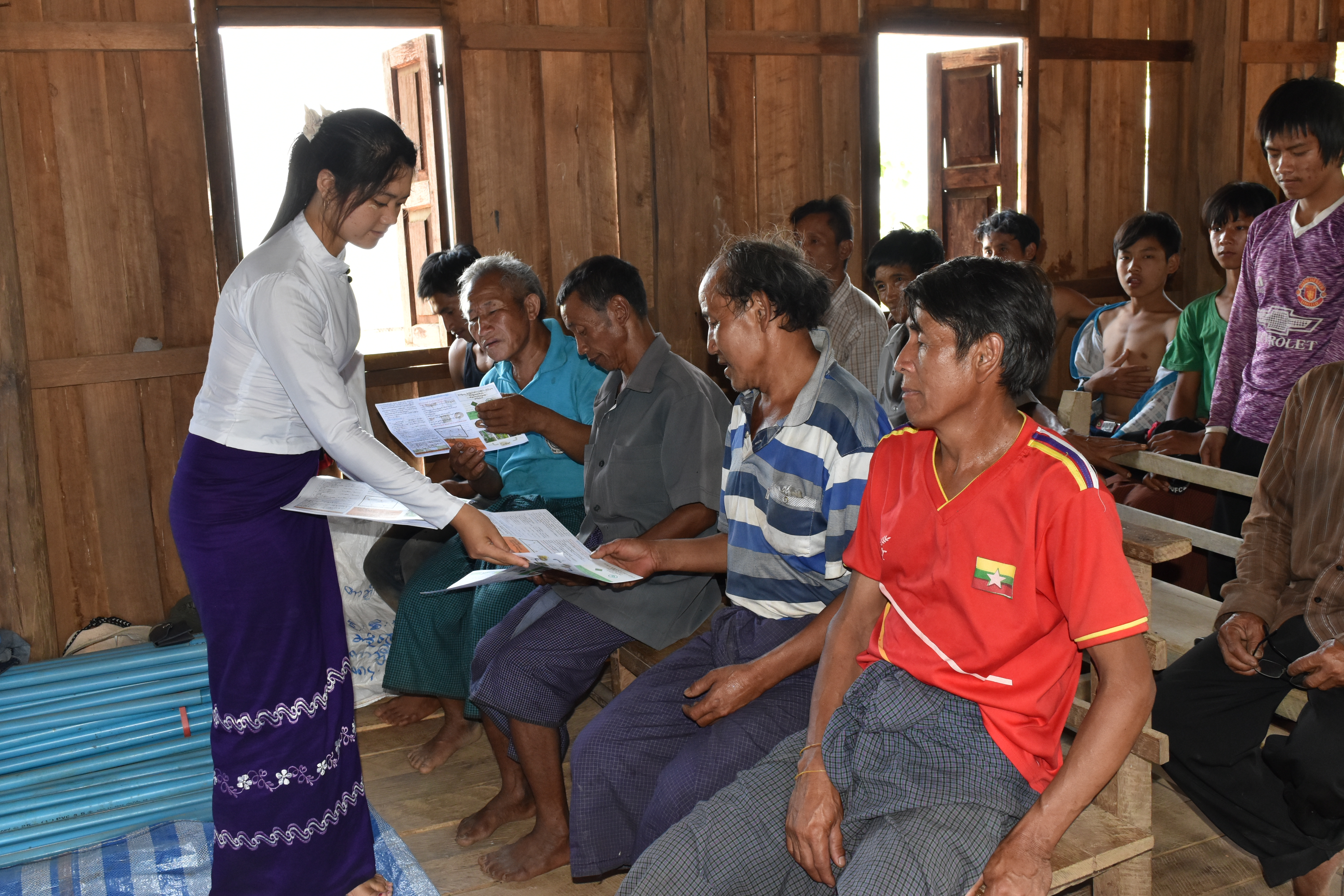 နတနိ