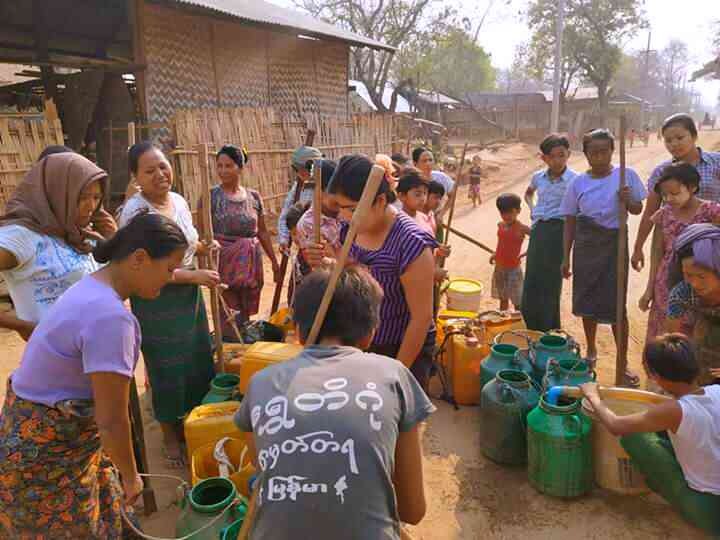 ိိ