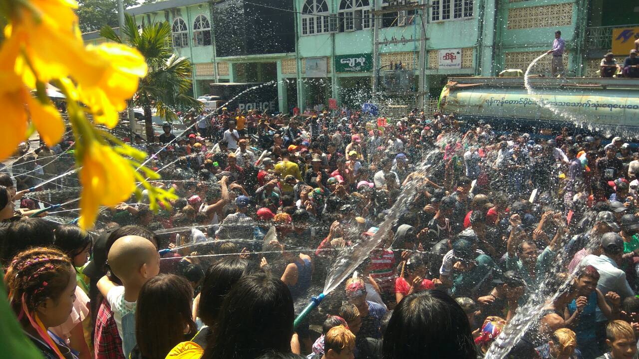 ိိ