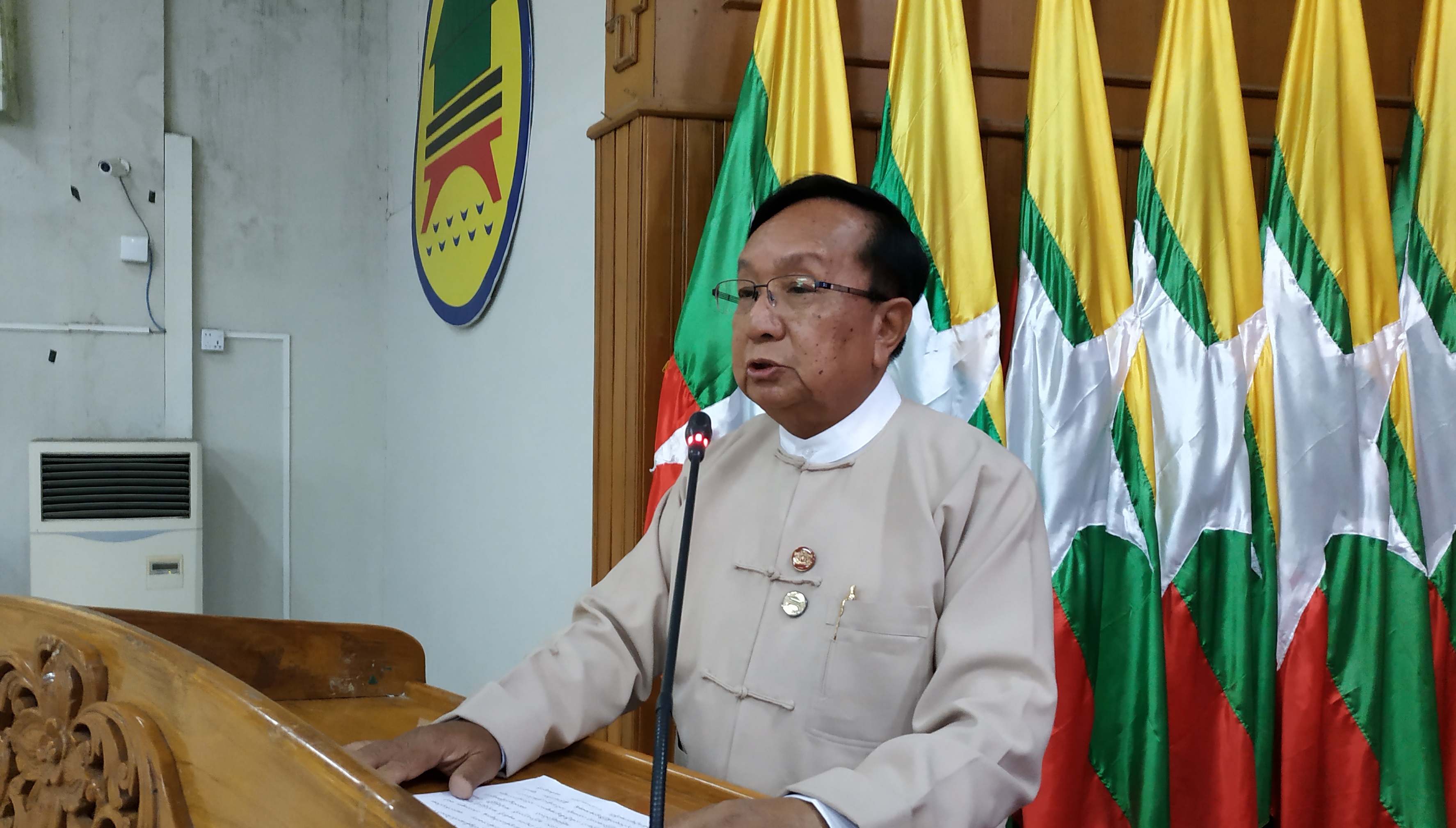 ိိိ