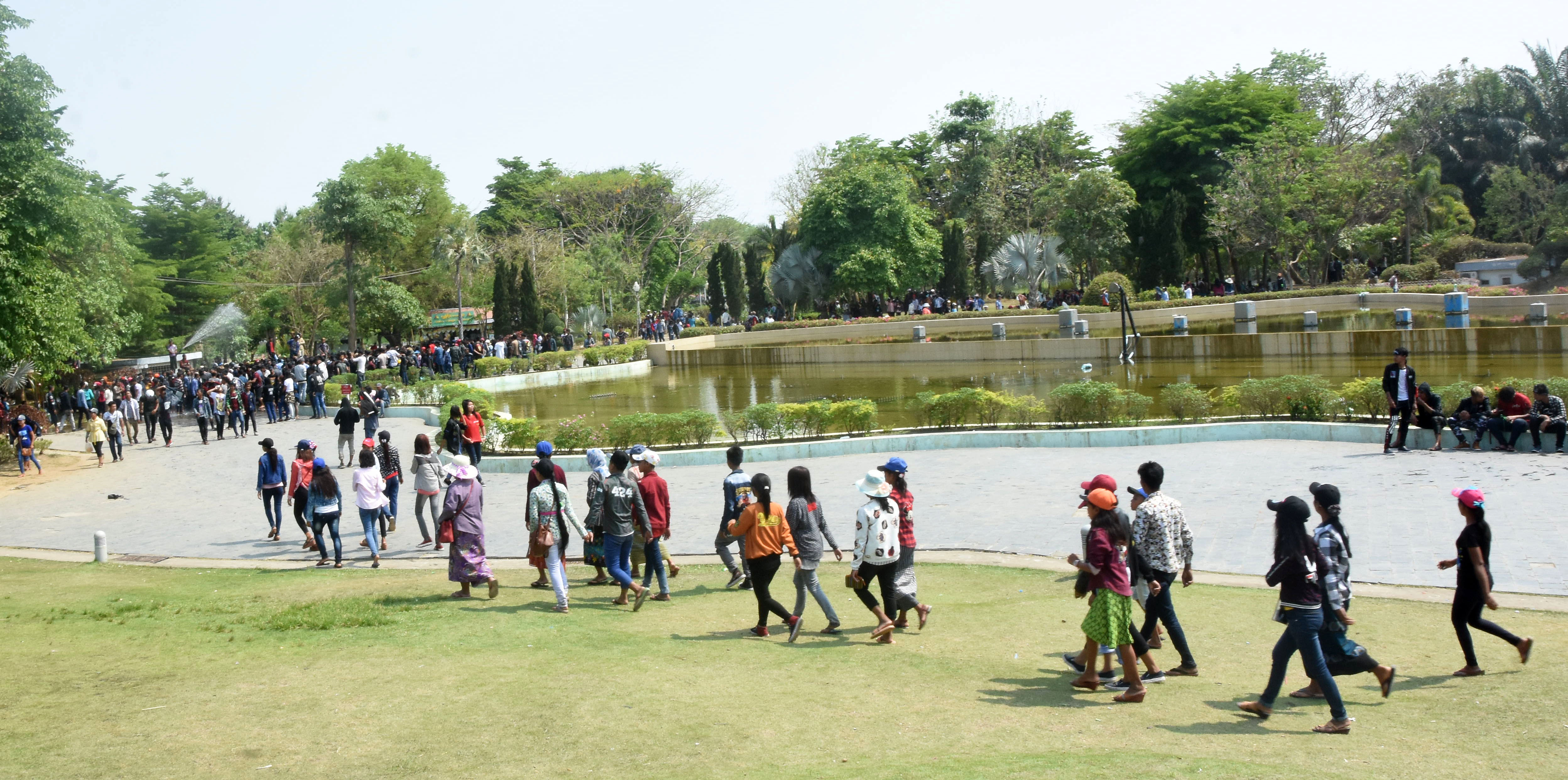 ိိ